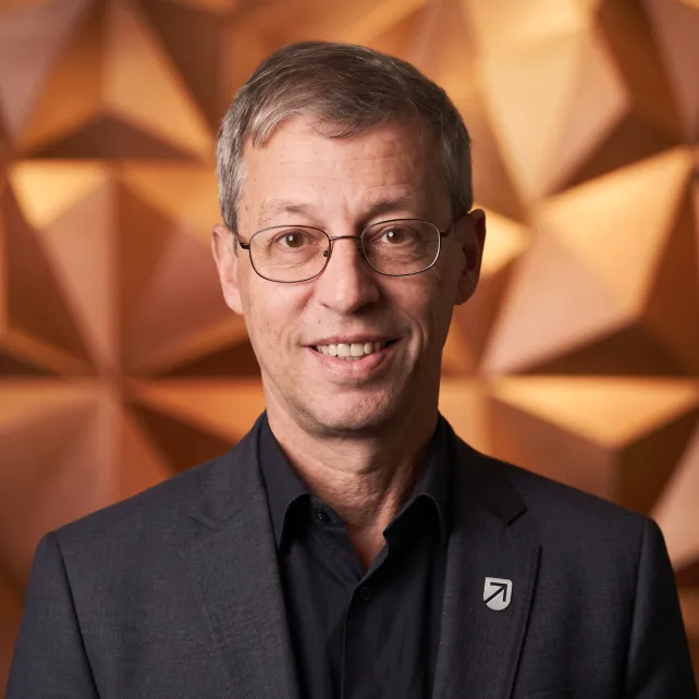 Stuart Haberm, Co-inventor of Blockchain (1991). Member, SafeBets Advisory Council